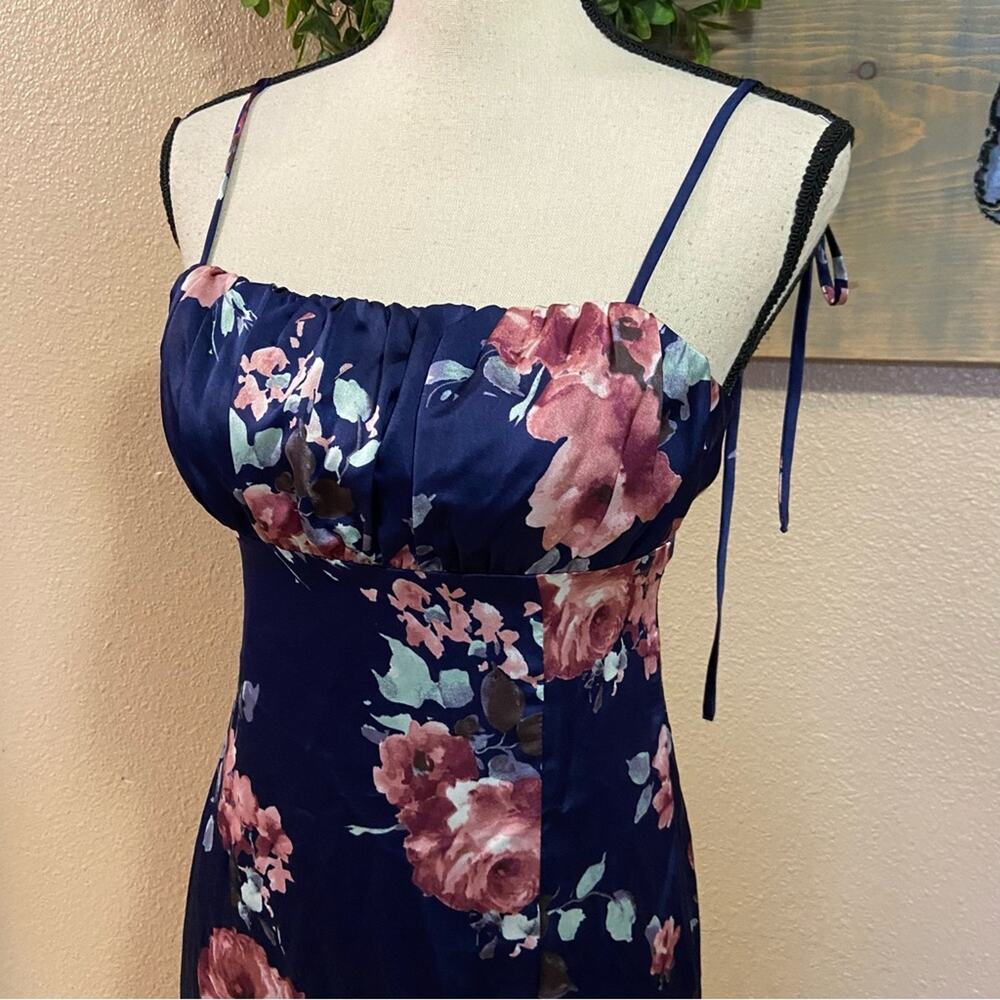 NWOT Lulus Fleur-ty Behavior Navy Blue Floral Satin Tie-Strap Midi Dress - Picture 3 of 11